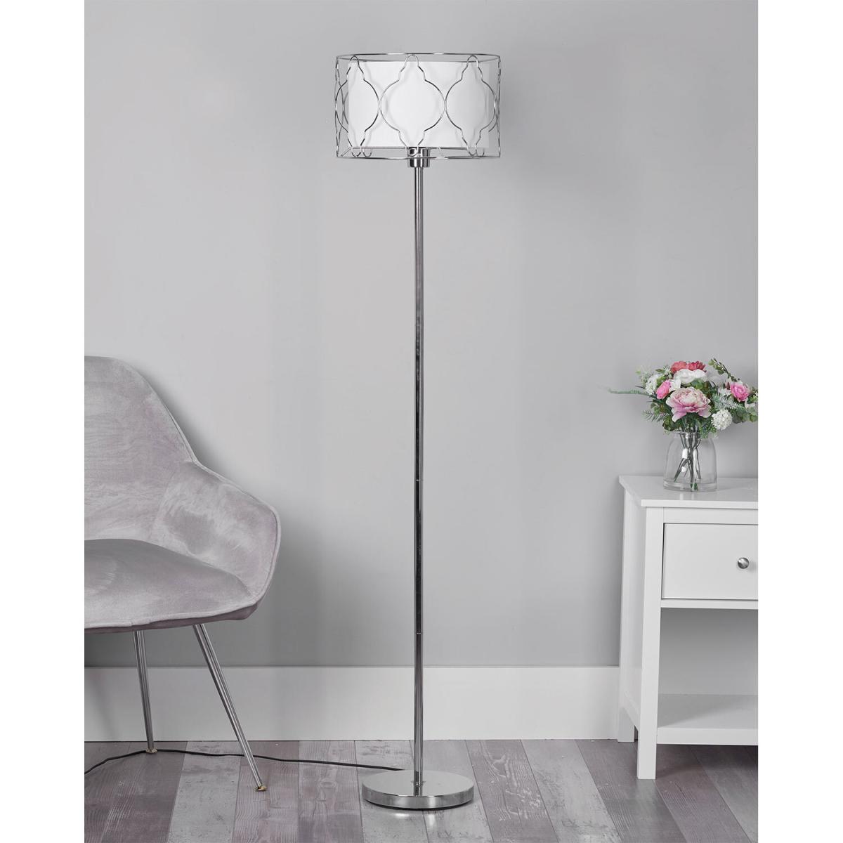 Quatrefoil Cut Out Floor Lamp – image 3