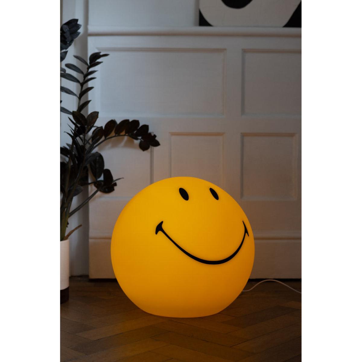 Smiley Floor Lamp – image 11