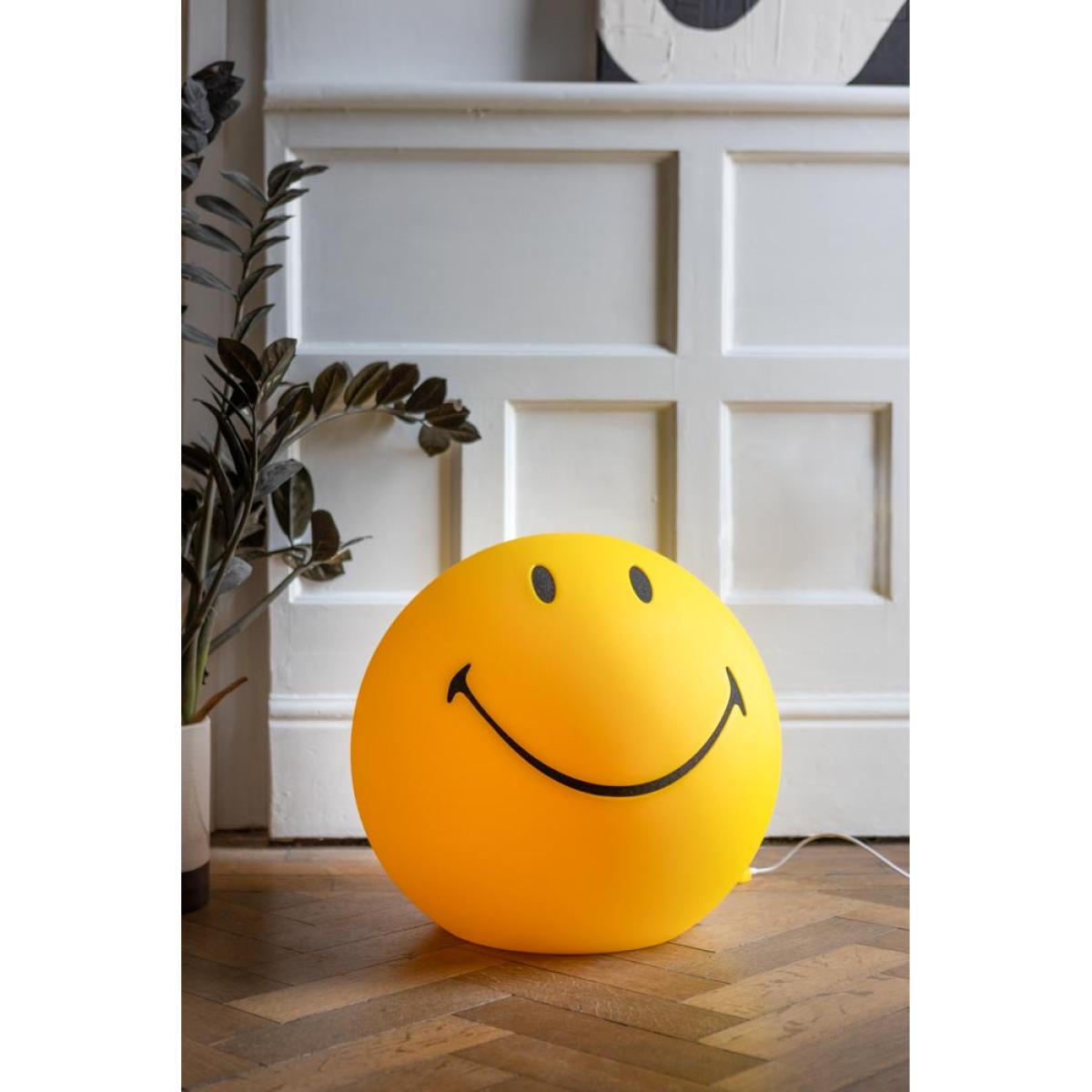 Smiley Floor Lamp – image 6
