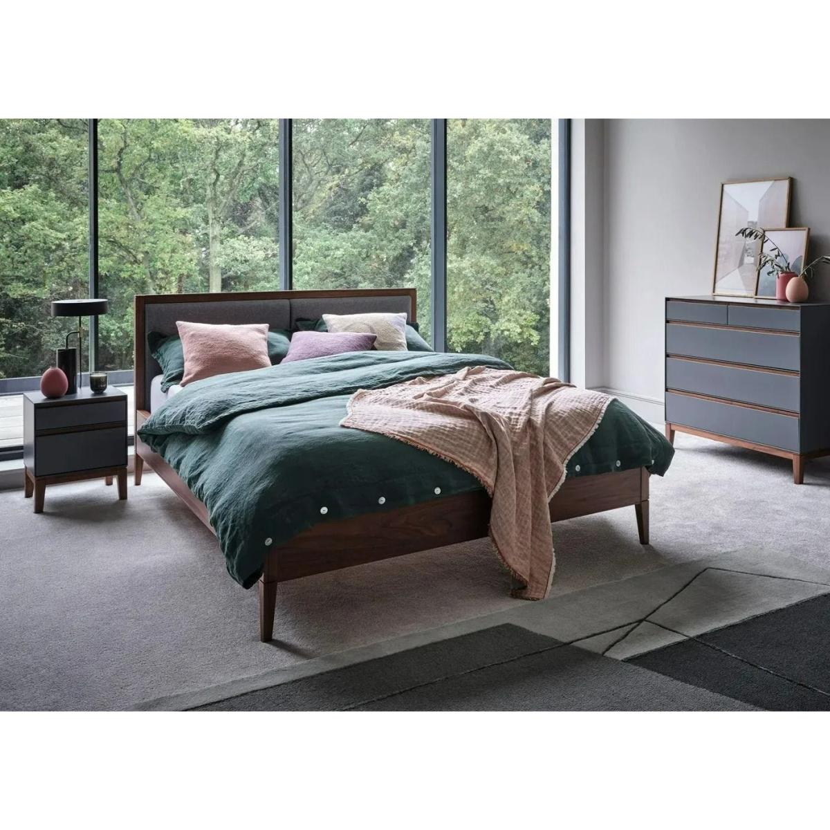 Heal's Washed Linen Forest Green Fitted Sheet Super King – image 3