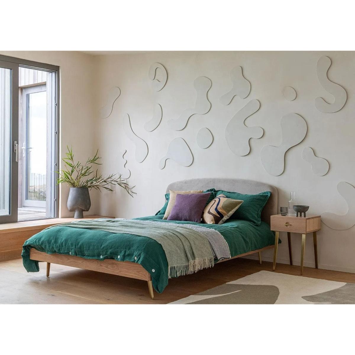 Heal's Washed Linen Forest Green Fitted Sheet Super King – image 4