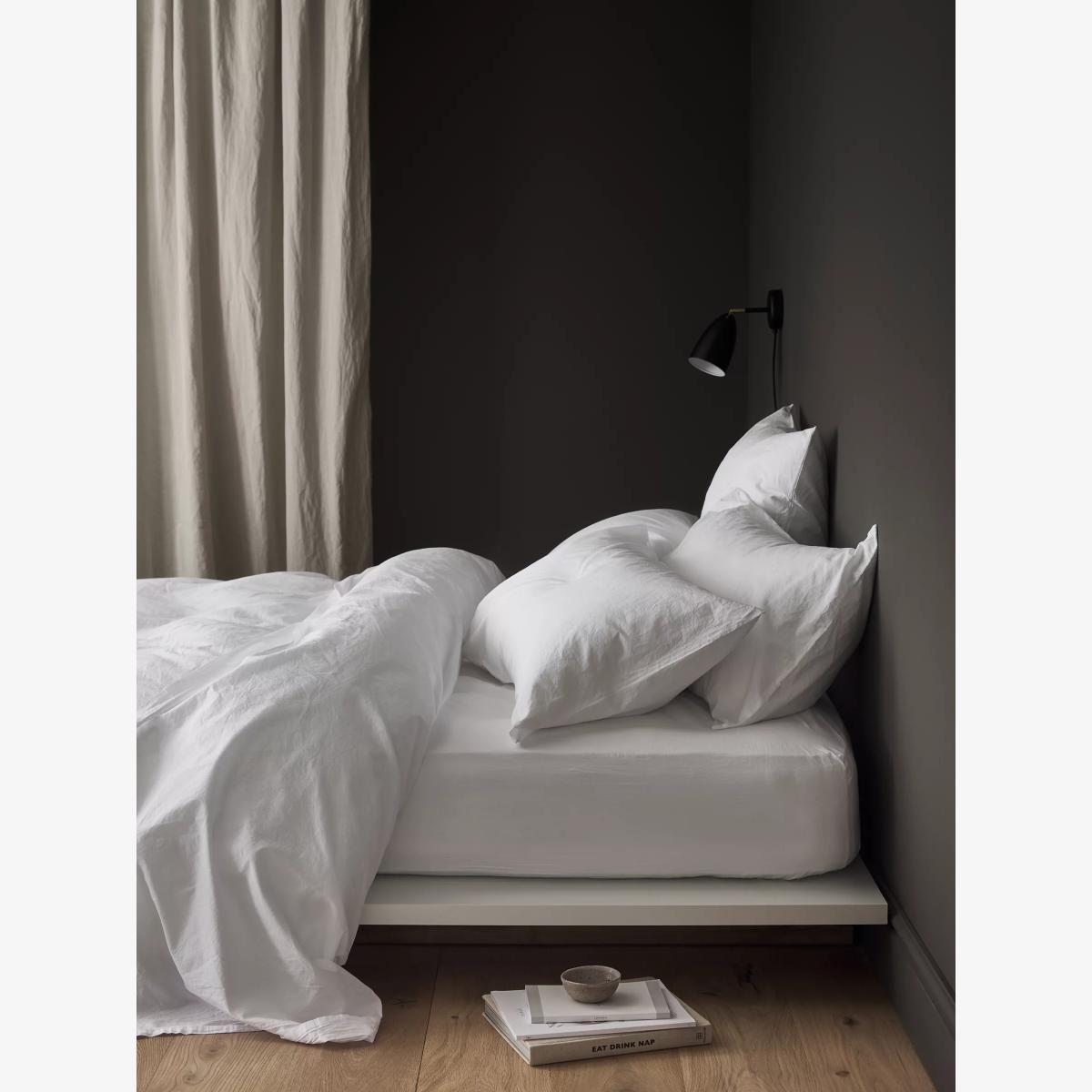 Bedfolk Relaxed Cotton Standard Fitted Sheets – image 1