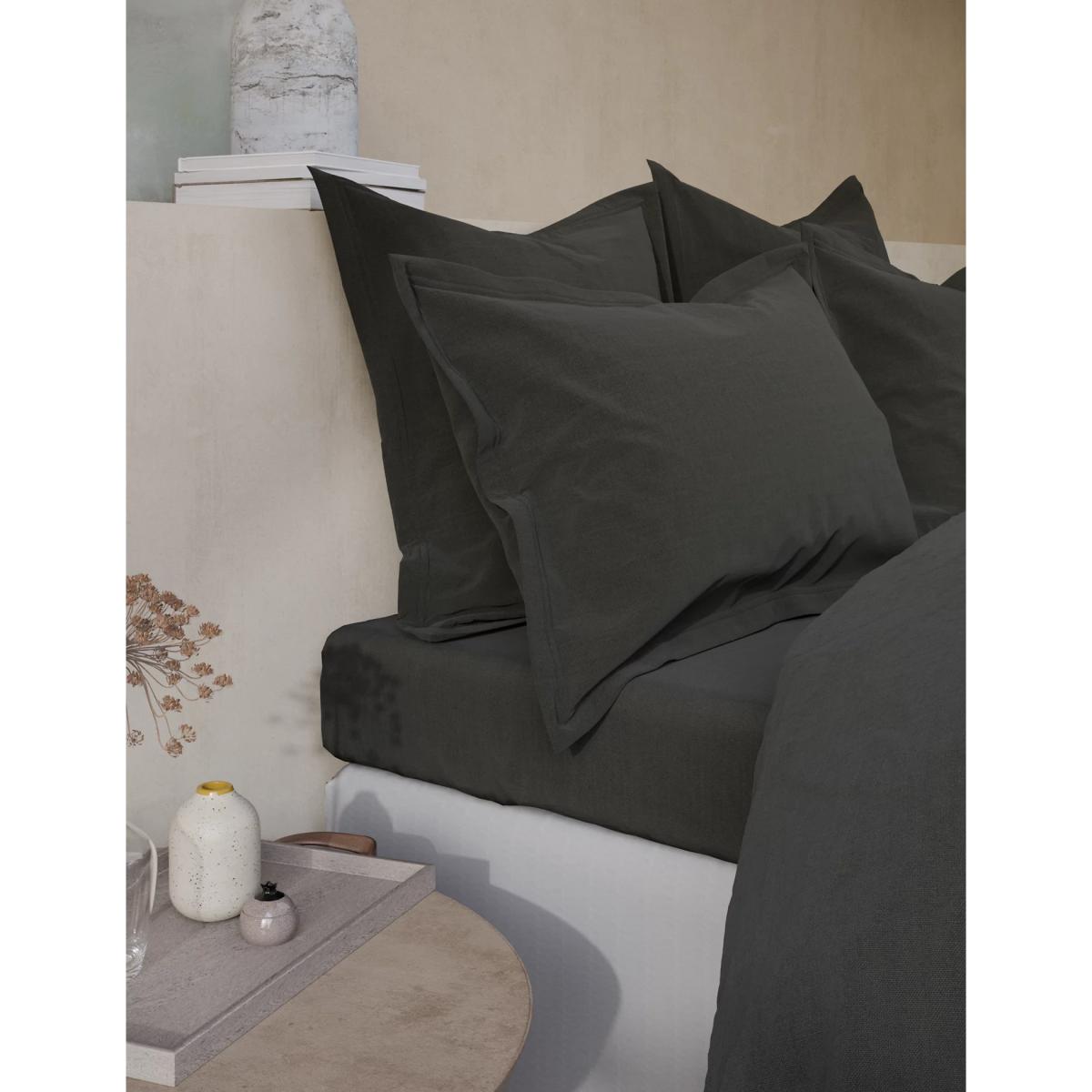 M&S X Fired Earth Washed Cotton Deep Fitted Sheet - 6FT - Apres Ski, Apres Ski,Hoppers Hat,Charcoal,Weald Green,Malm,Under The Waves,Storm,Pompeiian Red,Dover Cliffs – image 4