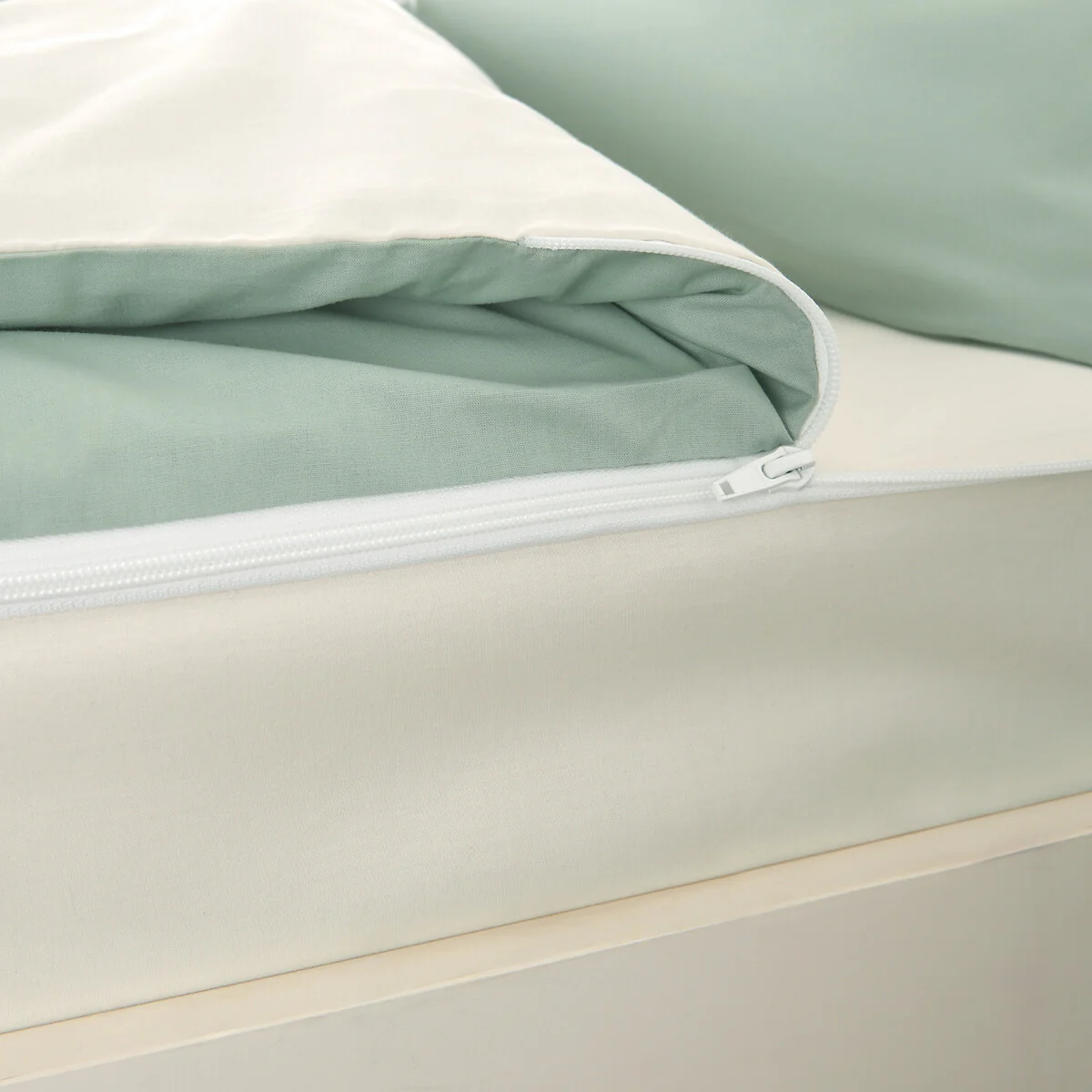 Caradou® with Two-Tone Duvet – image 2