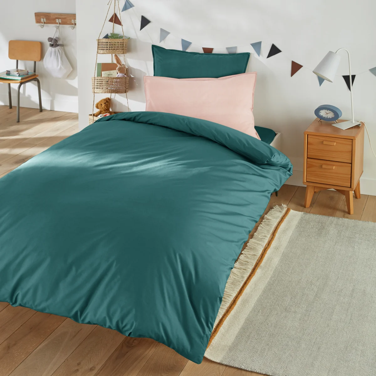 Scenario 100% Organic Cotton Percale 200 Thread Count Child's Duvet Cover – image 1