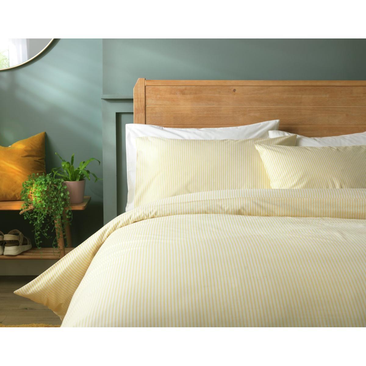 Habitat Country Hideaway Stripe Mustard Bedding Set- Double – image 5