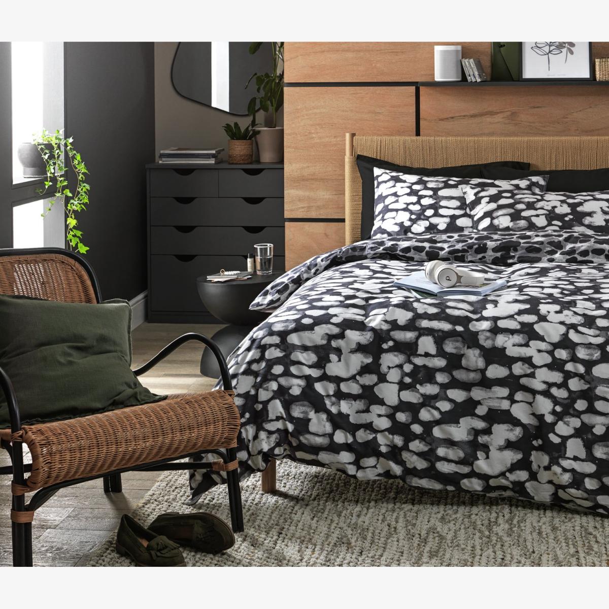 Habitat Cotton Bark Print Black & Grey Bedding Set - Double