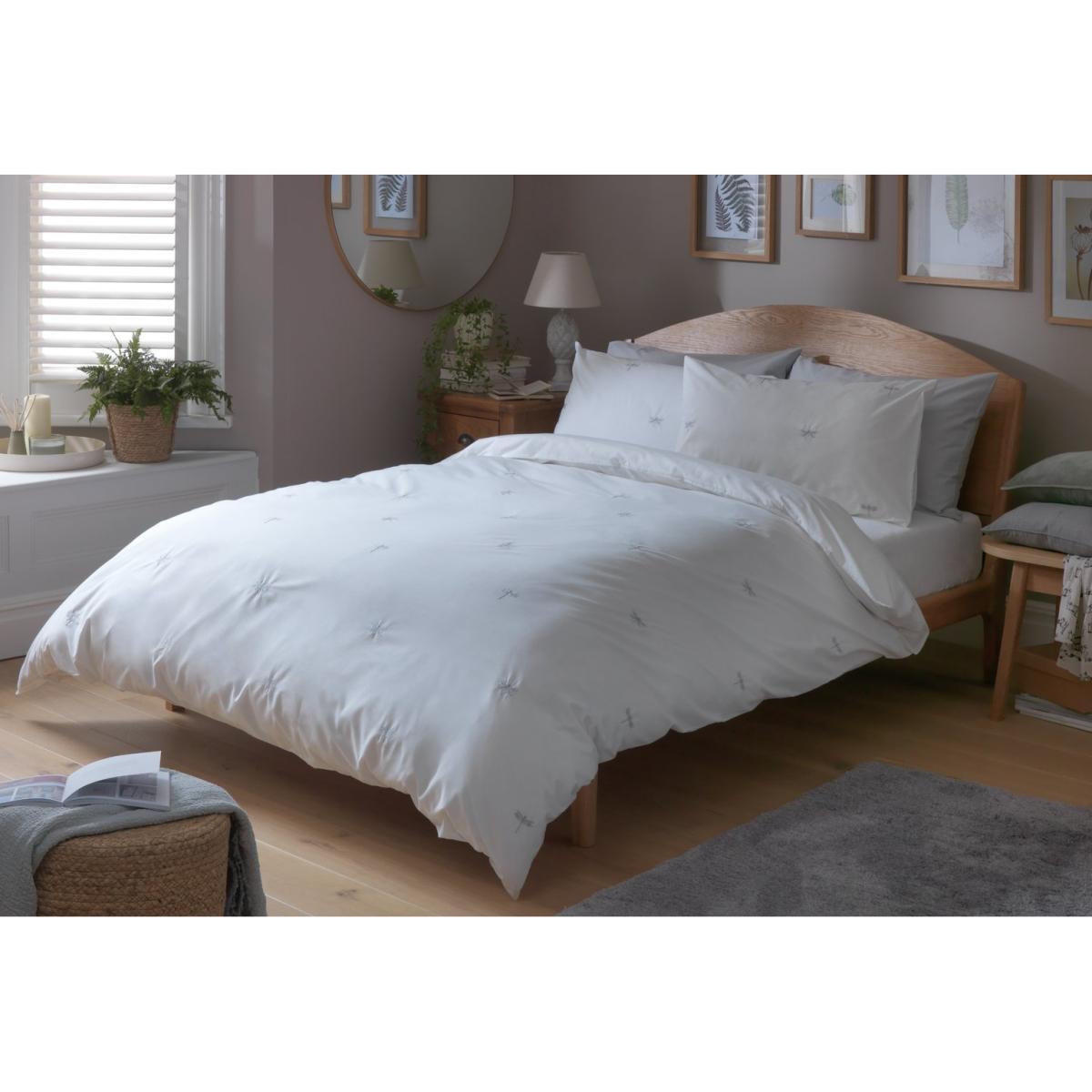 Habitat Dragonfly Embroidered Classic Bedding Set - Double – image 3