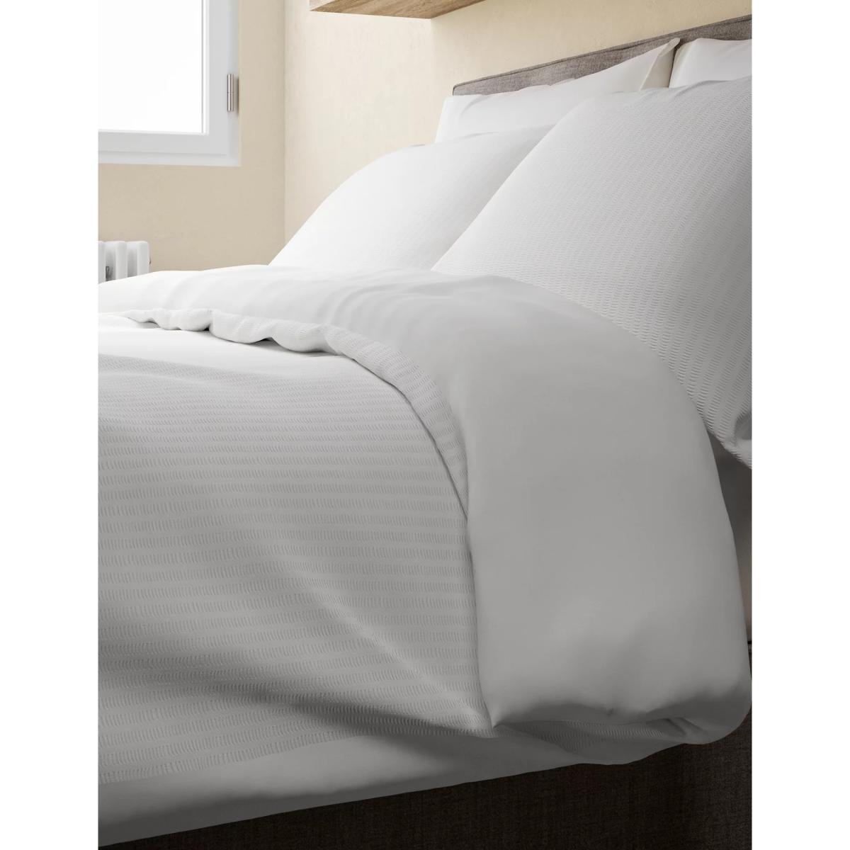 M&S Unisex Cotton Rich Seersucker Bedding Set - DBL - Cream, Cream,White – image 4