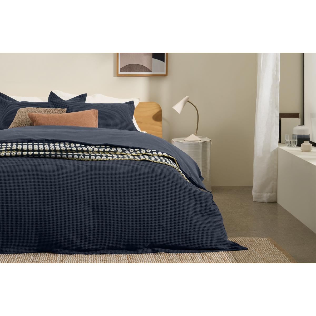 Waffle Cotton Duvet Cover + 2 Pillowcases, Double, Navy – image 3