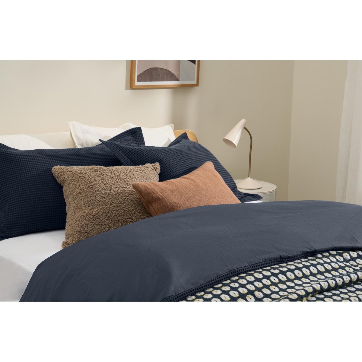 Waffle Cotton Duvet Cover + 2 Pillowcases, Double, Navy – image 4