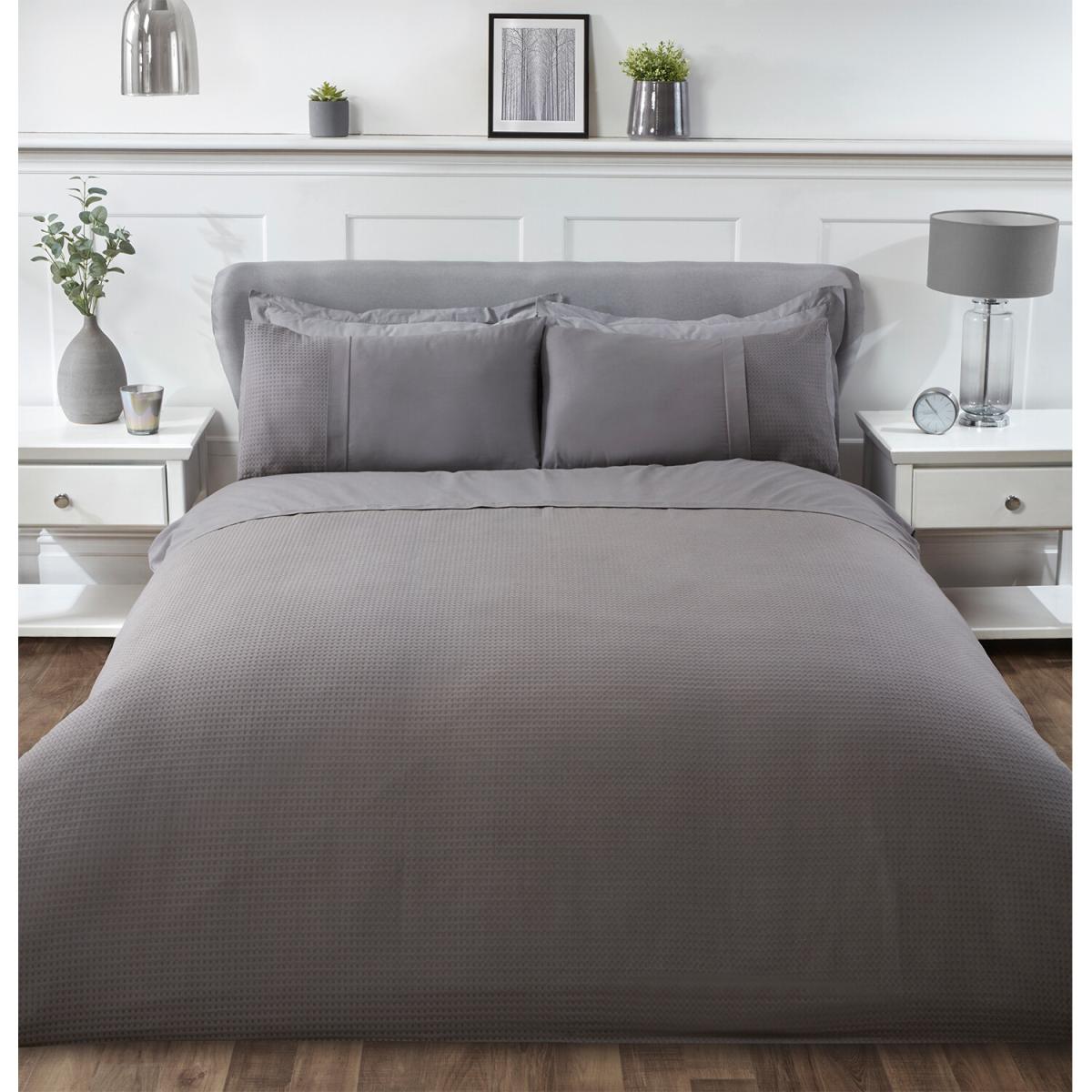 Luxury Waffle Duvet Cover and Pillowcase Set - Blush / Double – image 8