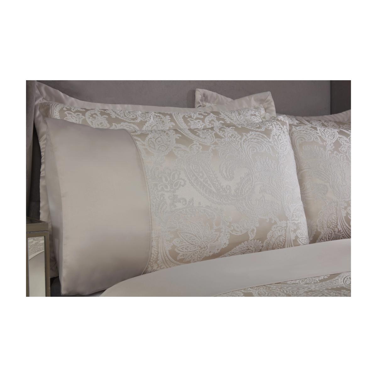 Butterfly Meadow Duvet Set - Double – image 1