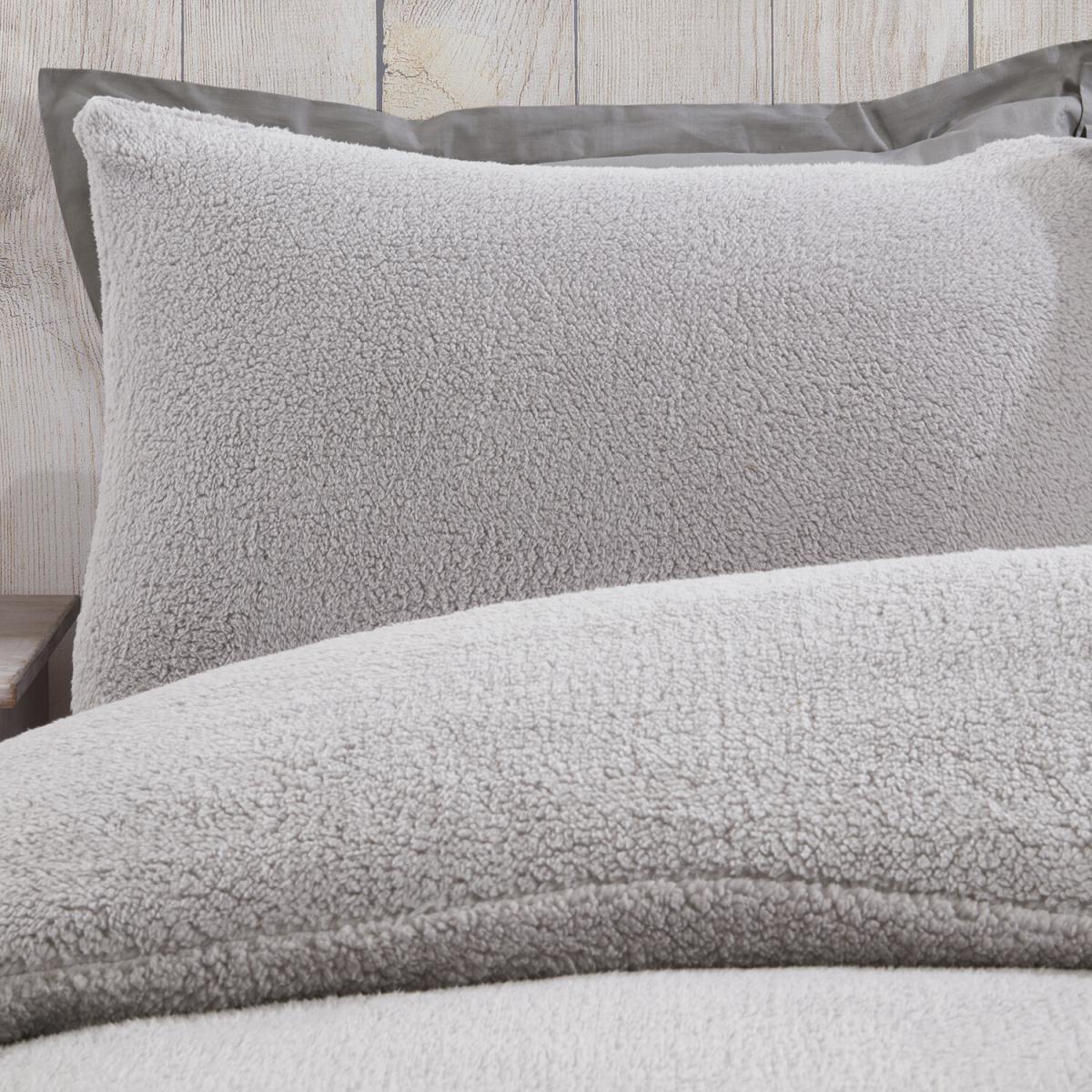 Teddy Fleece Duvet and Pillow Case Set - Silver / Double – image 3