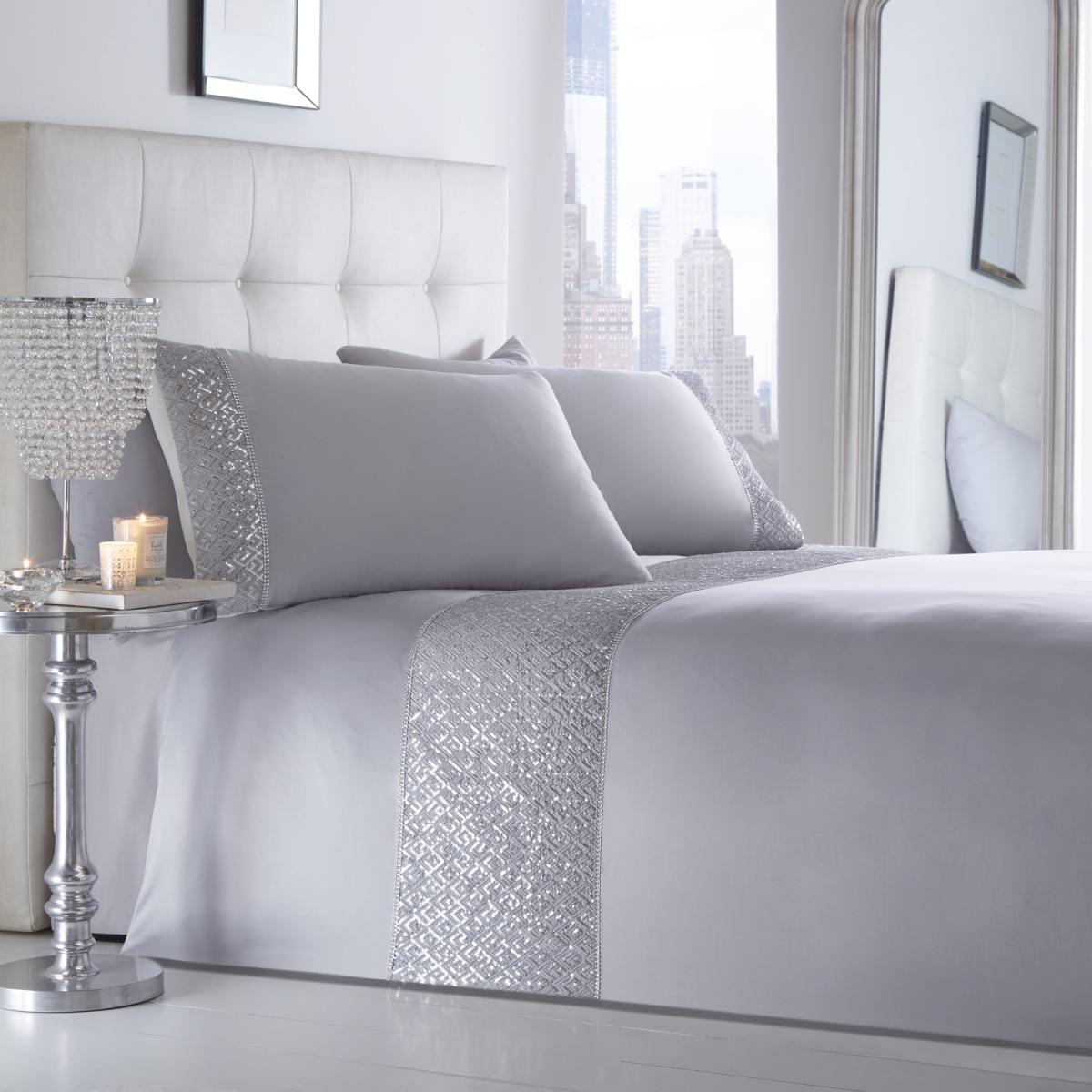 Shimmer Duvet Set - White / Double – image 2