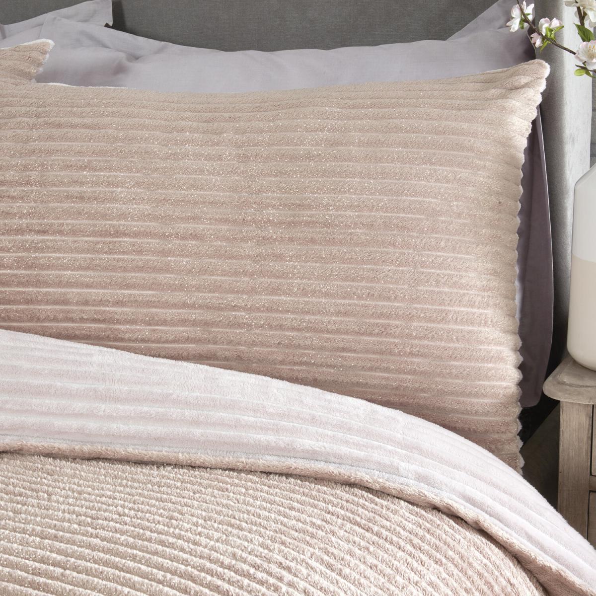 Sparkle Fleece Duvet Cover and Pillowcase Set - Blush / Double – image 3