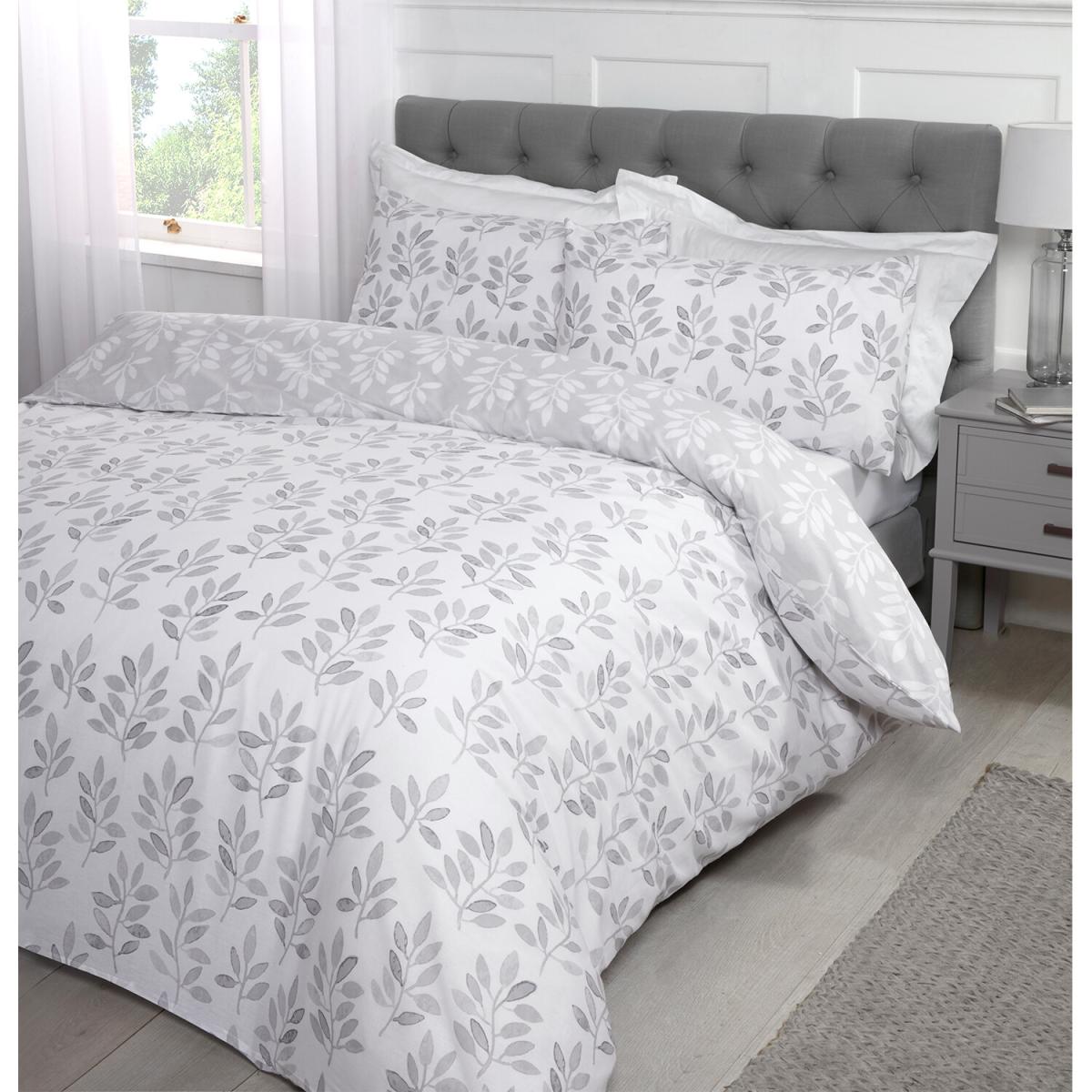 Everdene Duvet Cover and Pillowcase Set - Green / Double – image 7