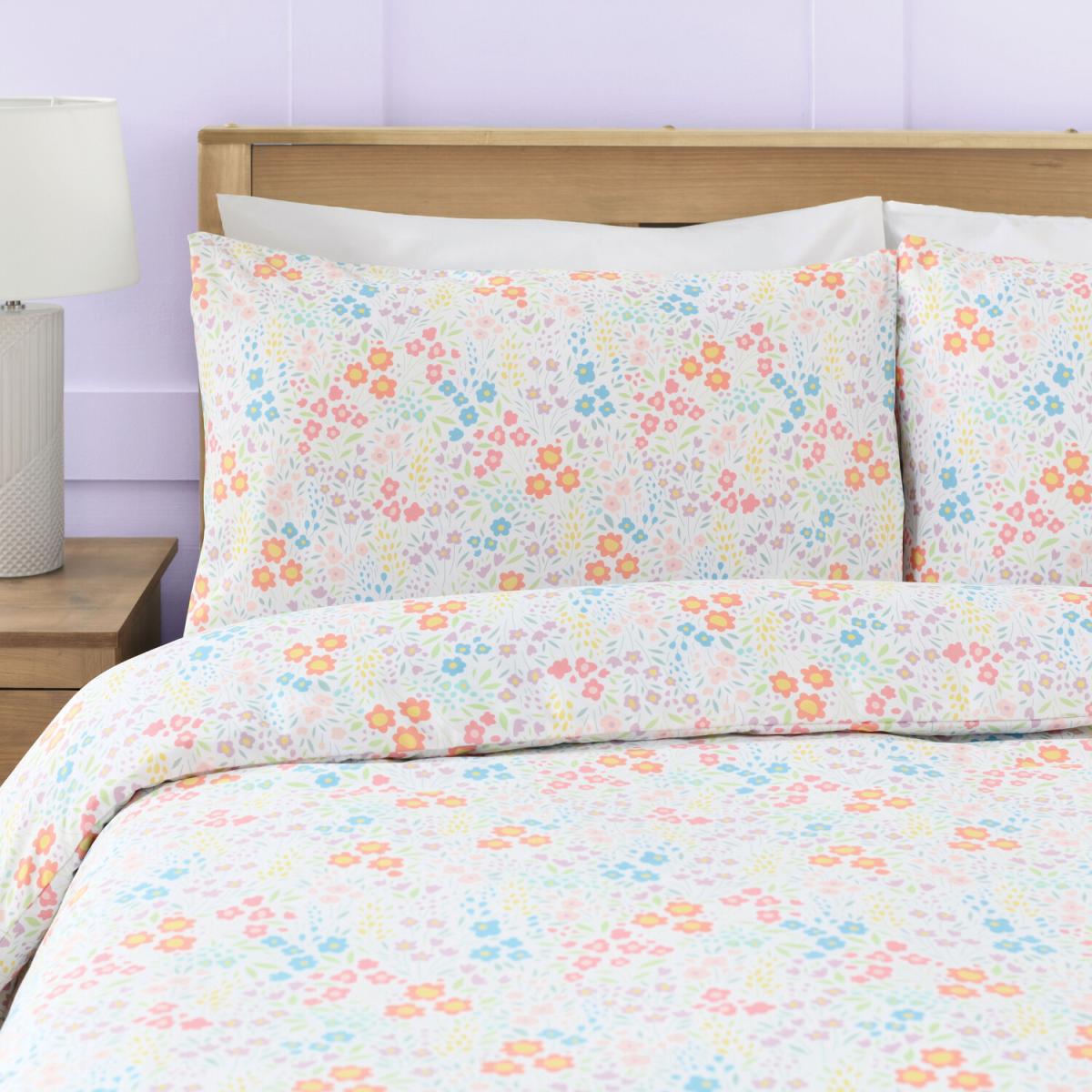 Spring Floral Duvet Cover and Pillowcase Set - Double – image 3