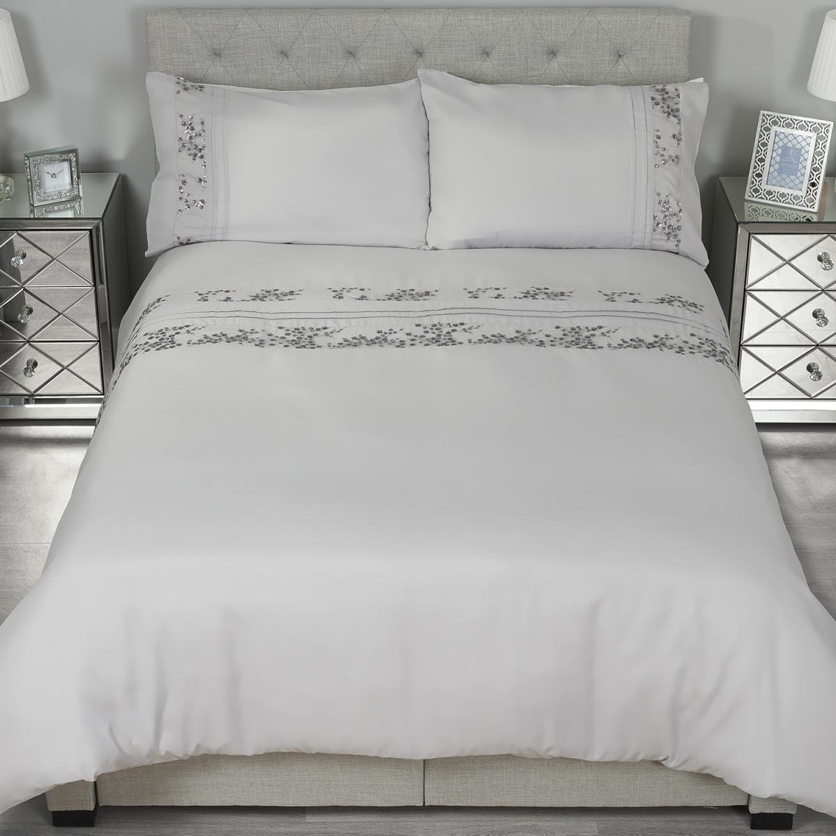 Trailing Sequin Flowers Duvet Cover and Pillowcase Set - Double – image 5