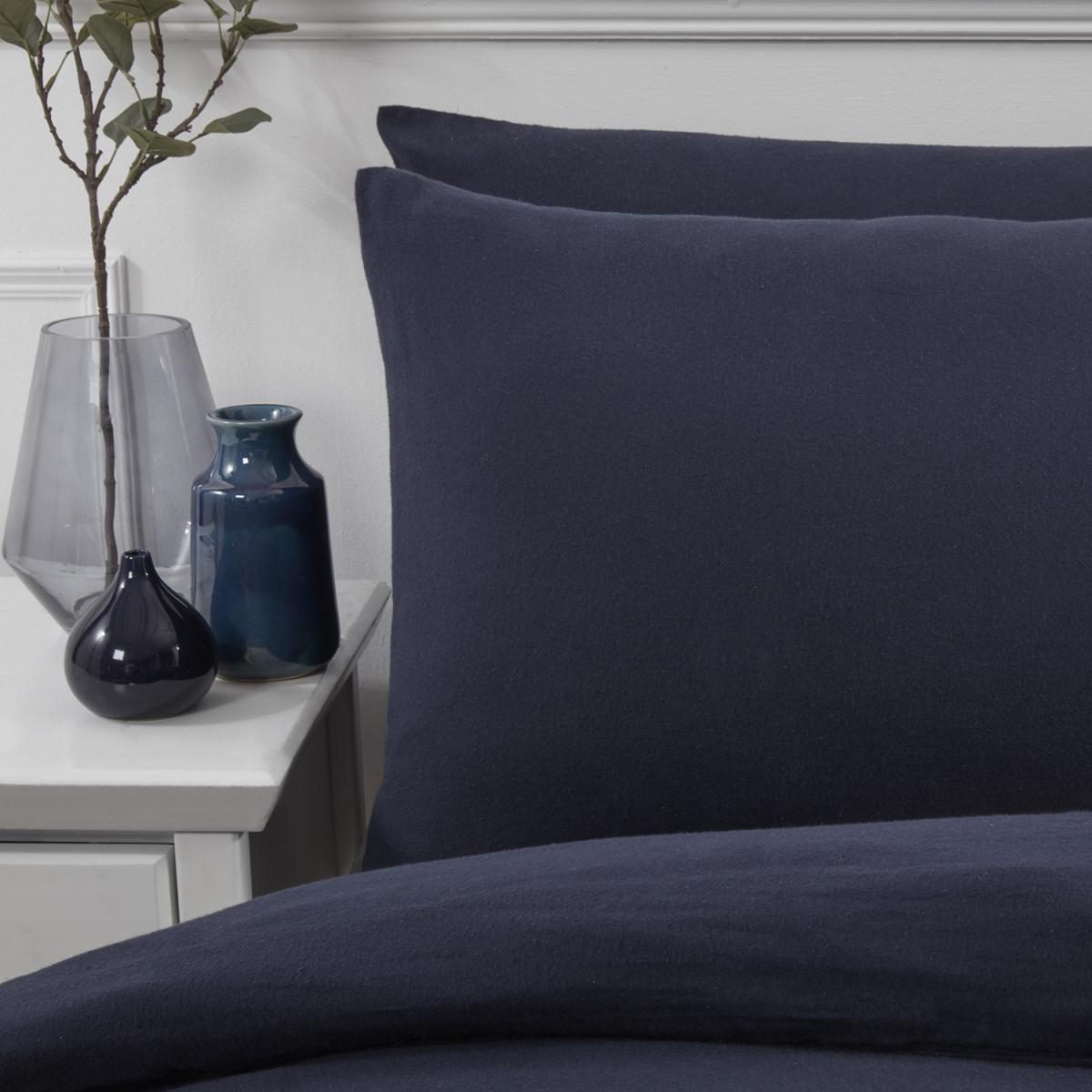 Flannelette Duvet Cover and Pillowcase Set - Navy / Double – image 15