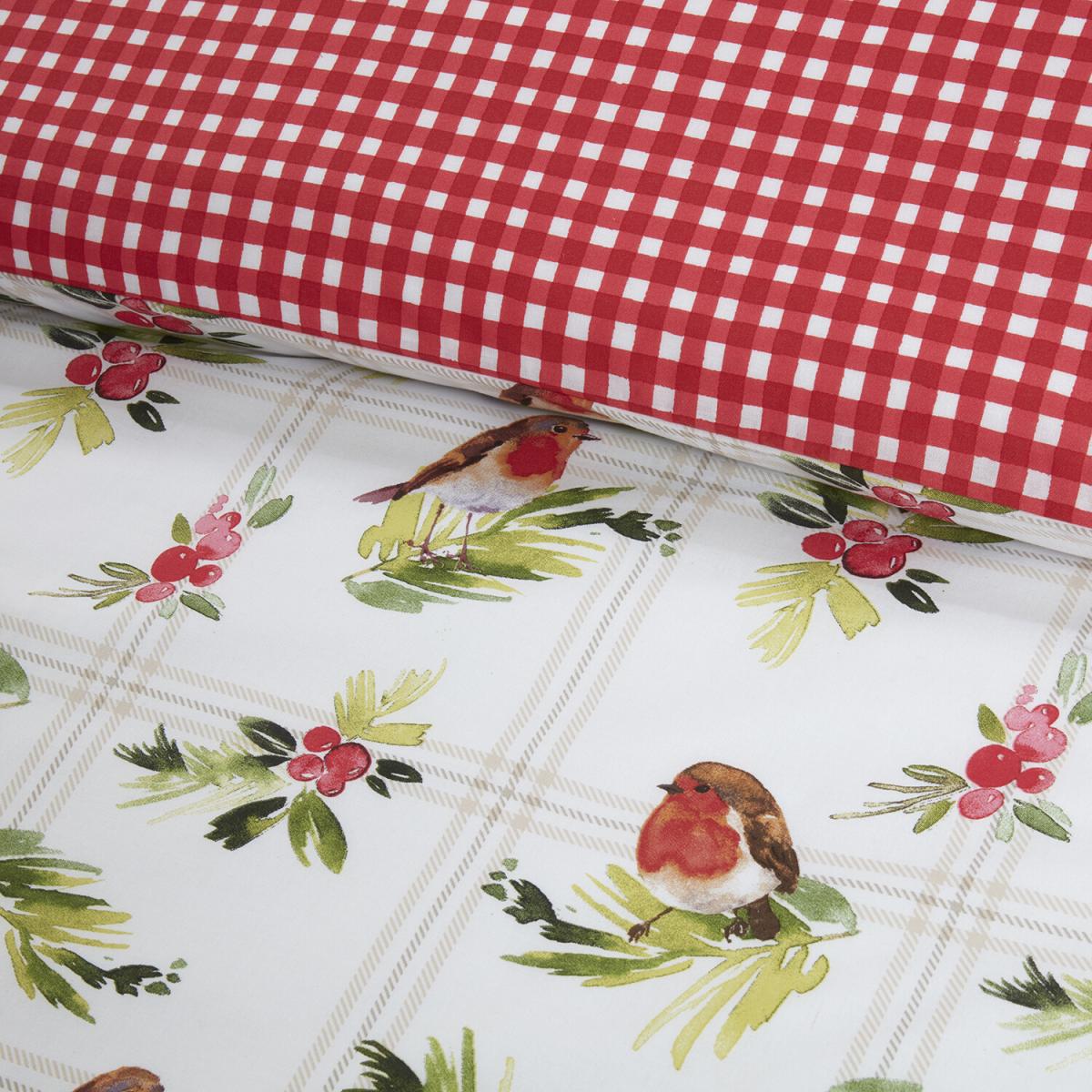 Robin and Holly Duvet Cover and Pillowcase Set - Red / Double – image 4