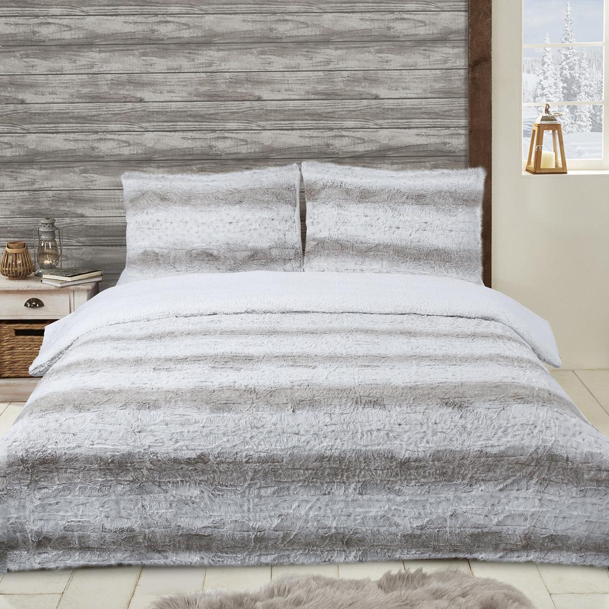 Faux Fur Duvet Cover and Pillowcase Set - Grey / Double – image 3