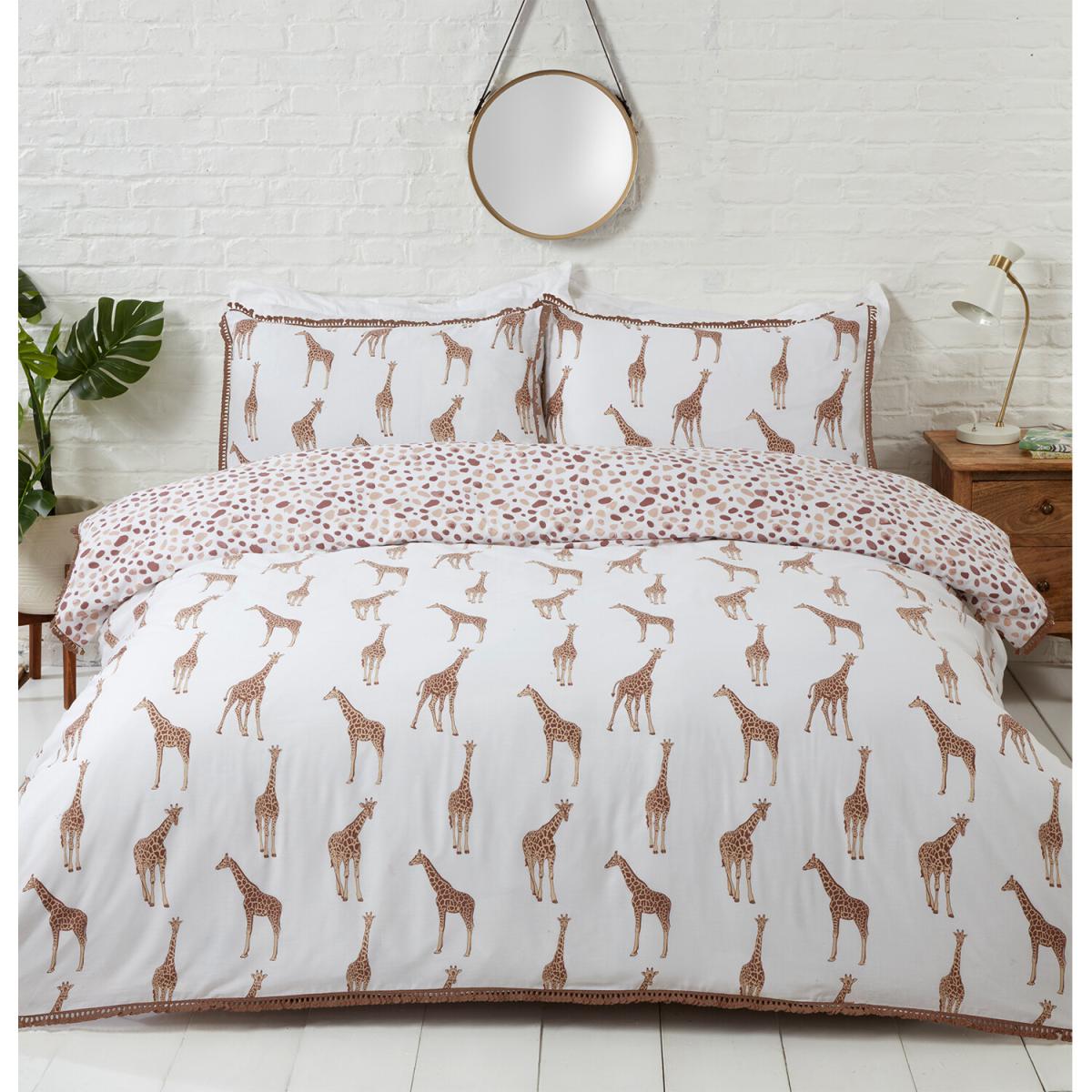 Giraffe Duvet Cover and Pillowcase Set  - Double – image 3