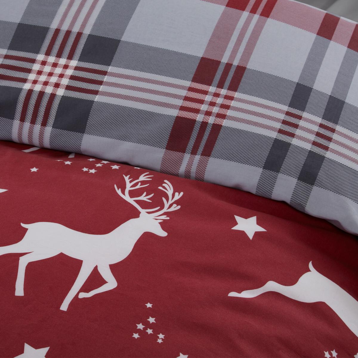 Leaping Stags Duvet Cover and Pillowcase Set - Red / Double – image 4