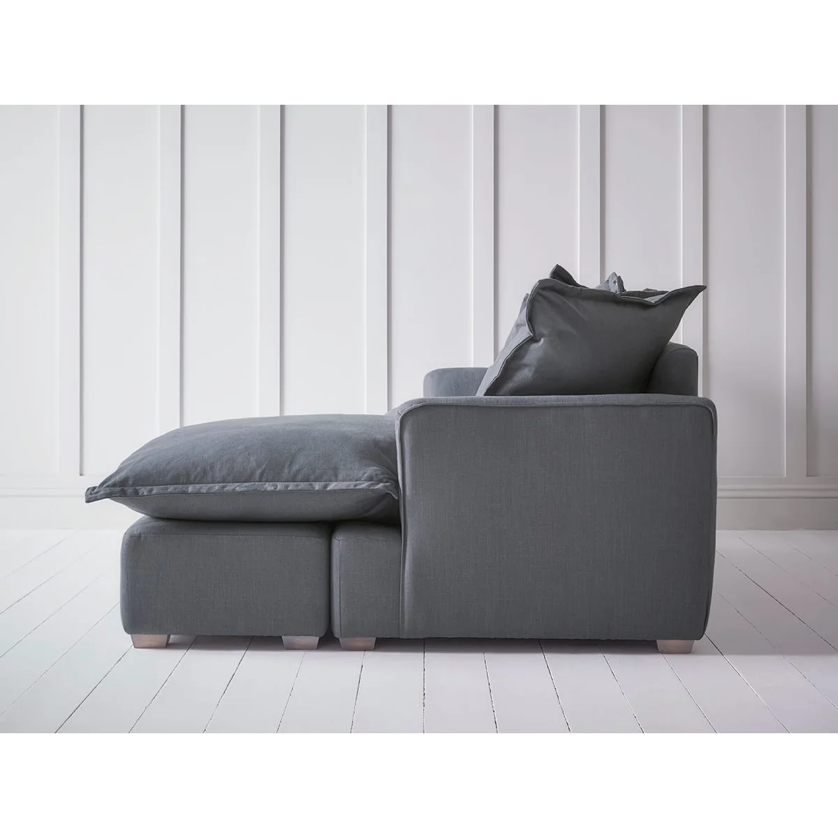 Umea Chaise Left Hand Facing Sofa – Grey Leather – image 7