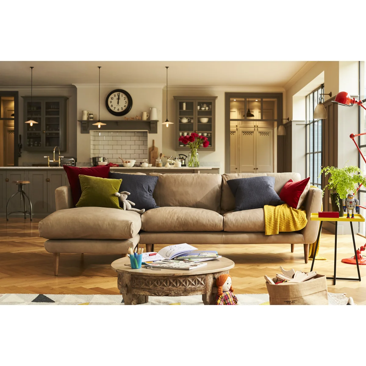 Holly Medium RHF Chaise Sofa in Pomegranate Bubble Velvet – image 2