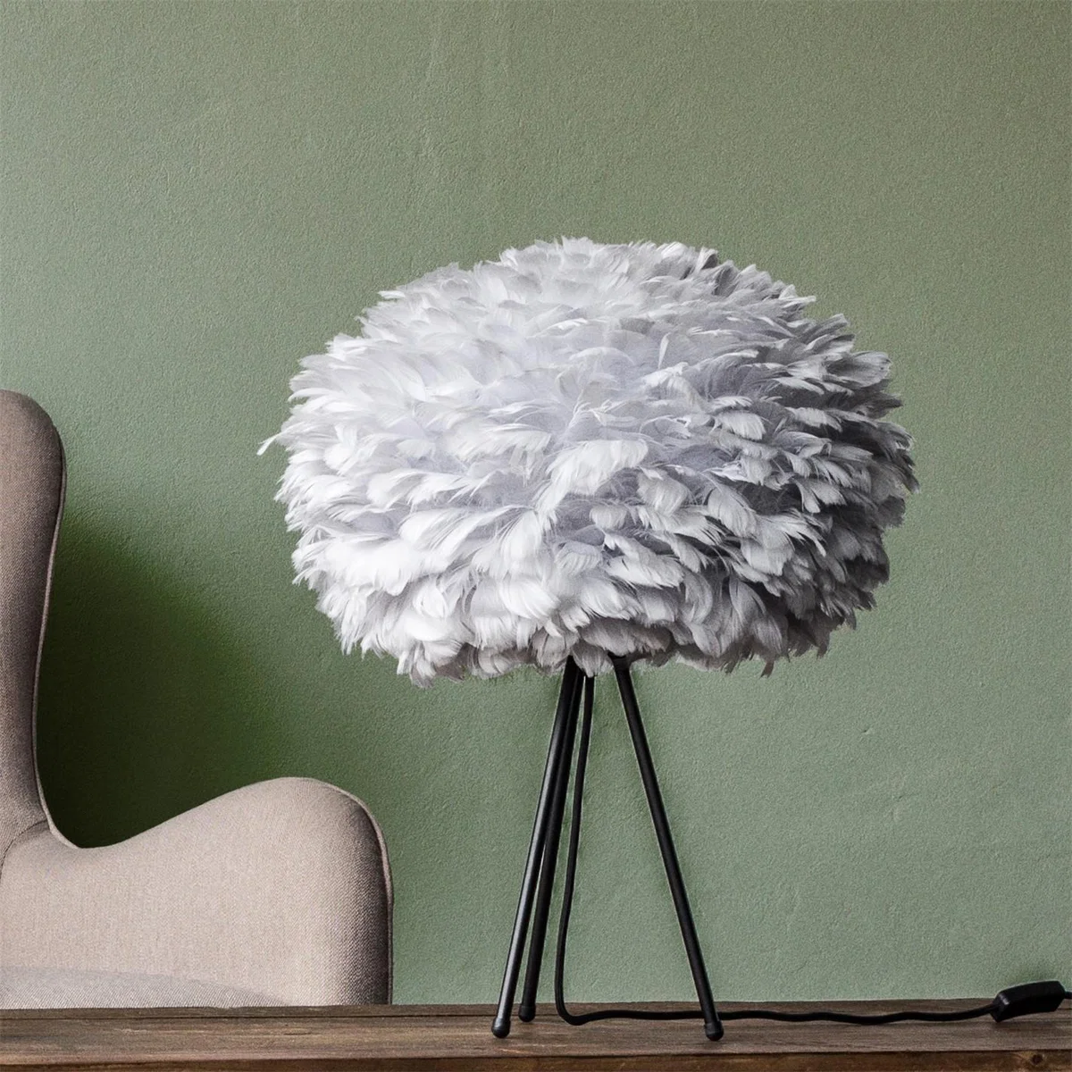Tripod Matt Table Lamp Stand – image 1