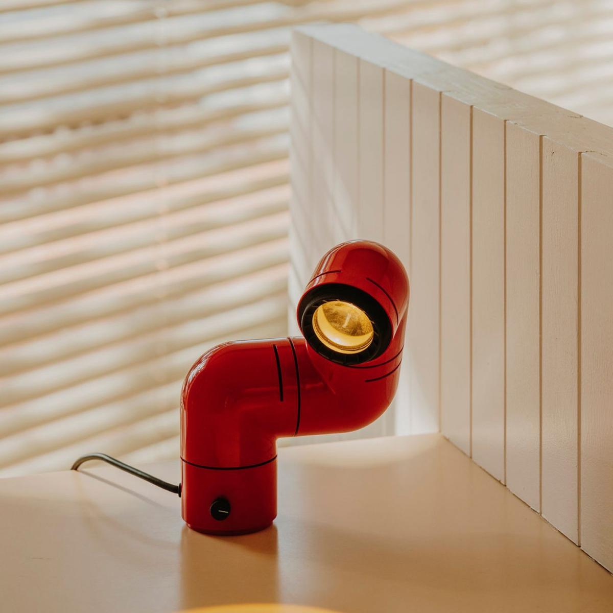 Red Tatu Table Lamp - UK Plug – image 6
