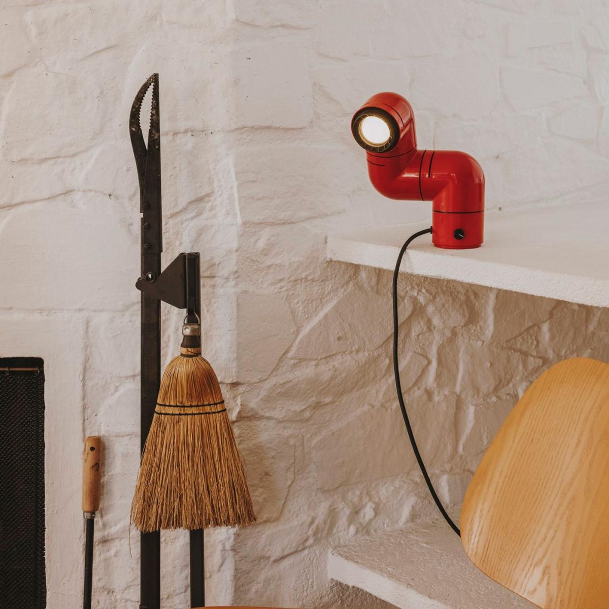 Red Tatu Table Lamp - UK Plug – image 7