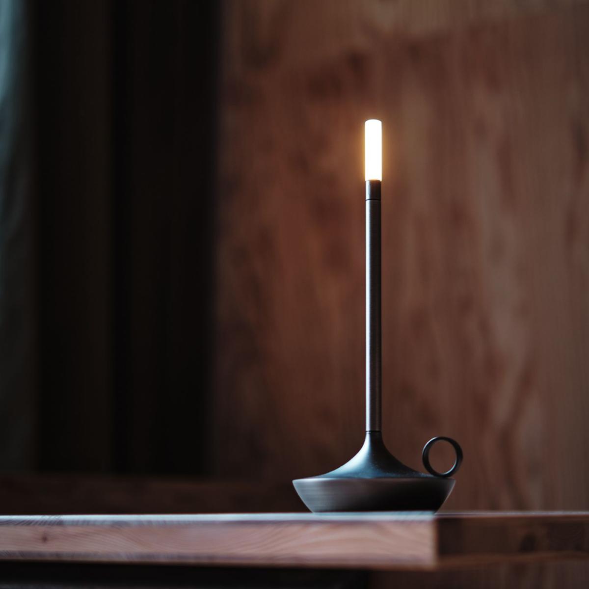 Graphite Wick Rechargeable Table Light – image 2