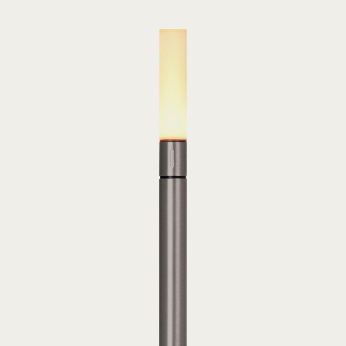 Graphite Wick Rechargeable Table Light – image 3