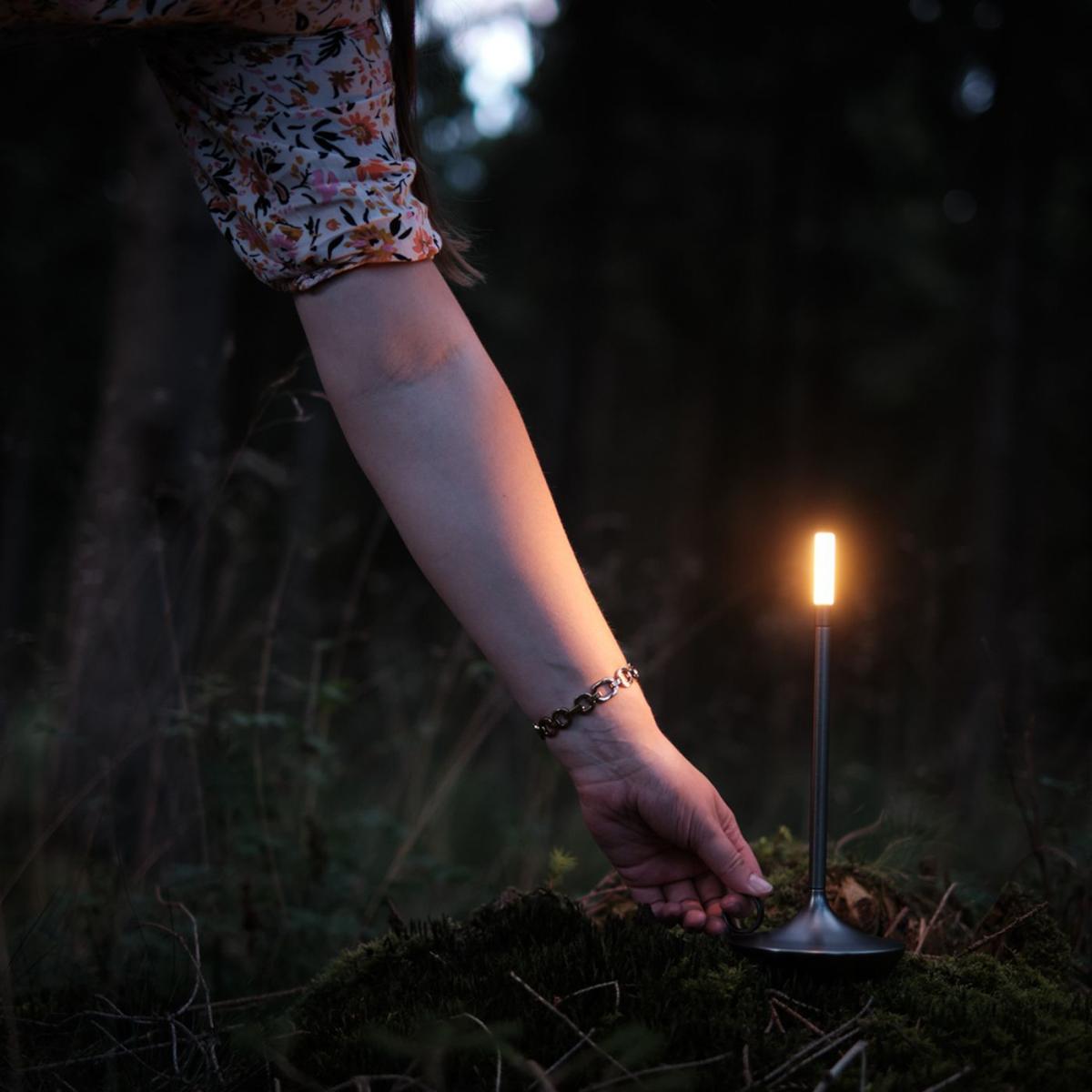 Graphite Wick Rechargeable Table Light – image 5