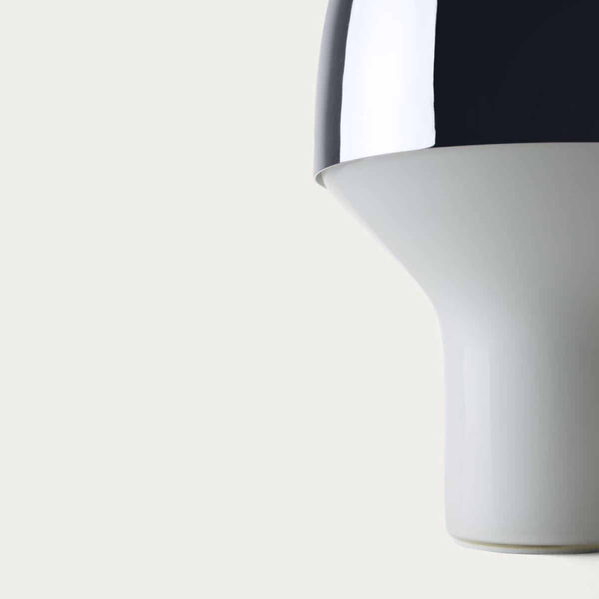 Chrom Cap Table Light – image 3