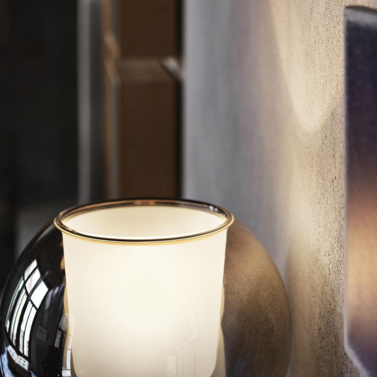 Glo Medium Table Lamp - EU Plug – image 3