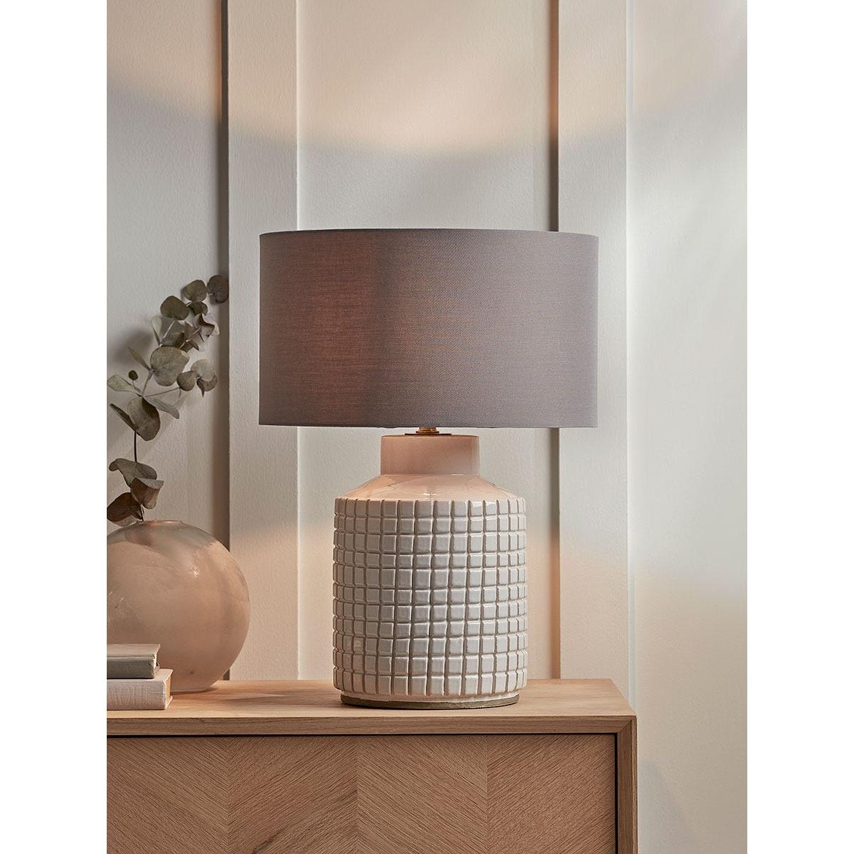 White Grid Table Lamp – image 2
