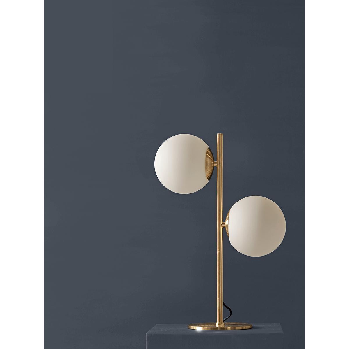 White & Brass Globe Deco Table Lamp – image 3