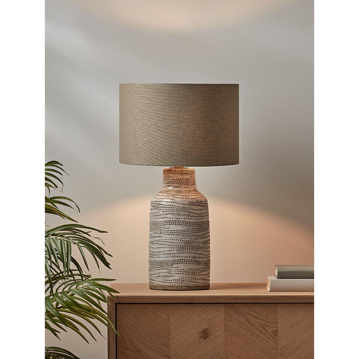 Etched Dotted Table Lamp – image 2