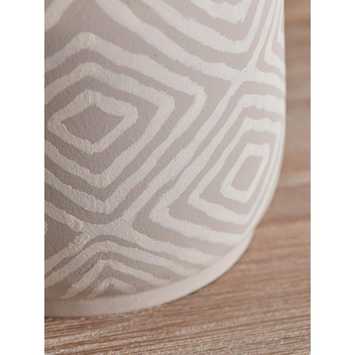 Taupe Diamond Table Lamp – image 4