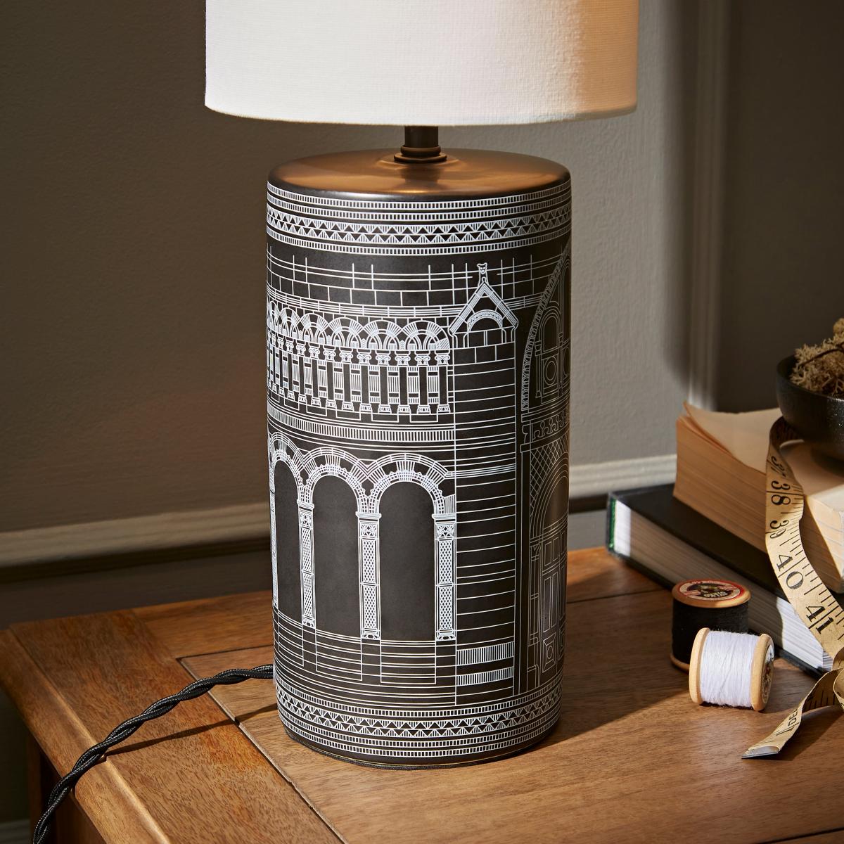 Black Natural History Museum Table Lamp Black/white – image 2