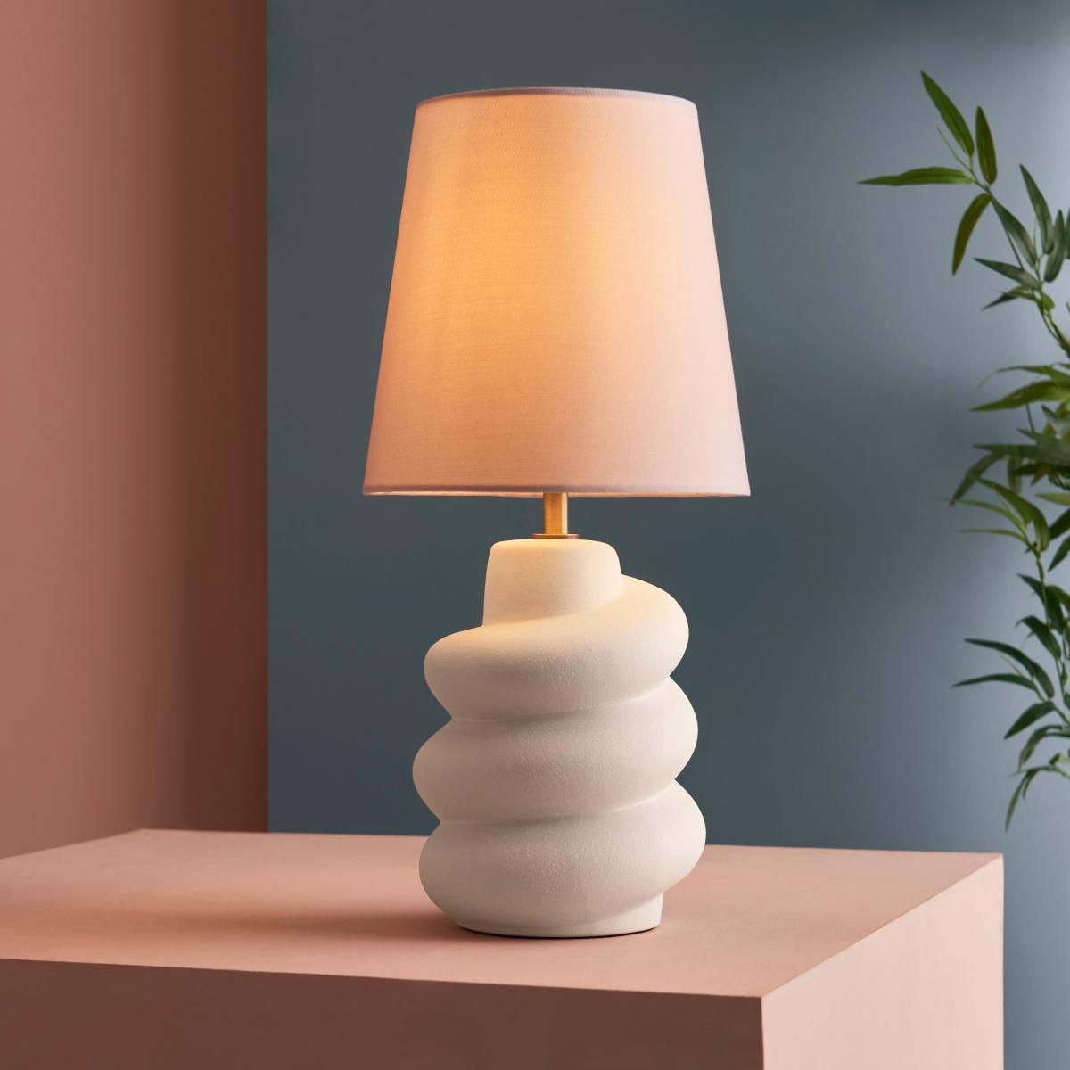 Twirl Ceramic Table Lamp Off-White – image 2