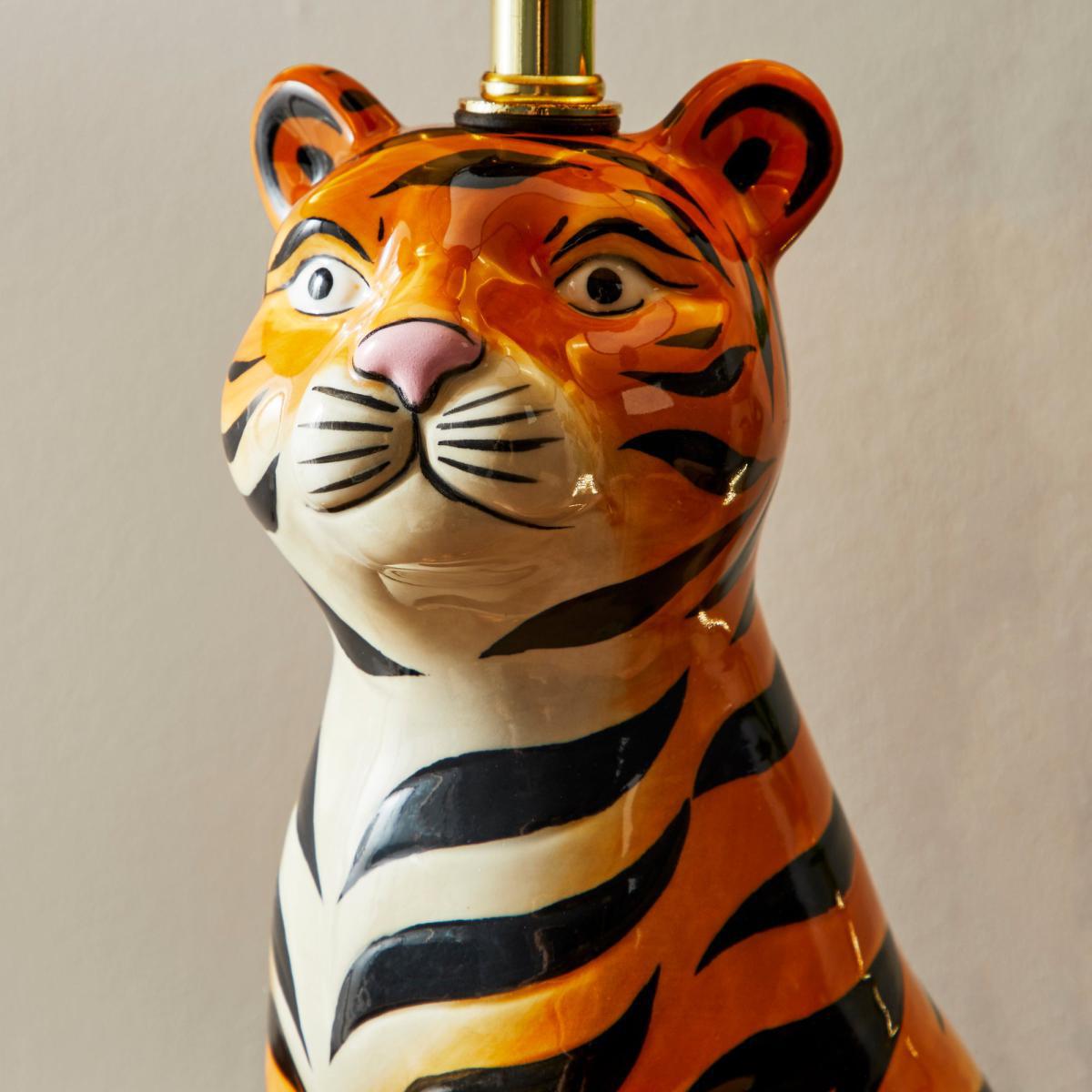 Tiger Table Lamp Black – image 3