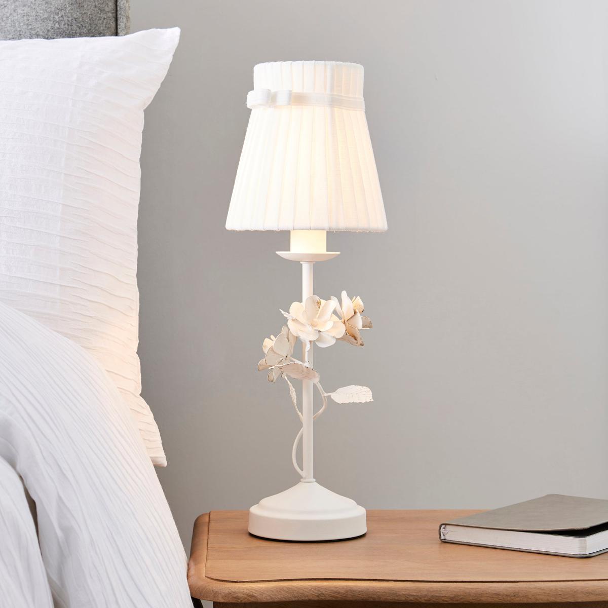 Chateau White Table Lamp White – image 2