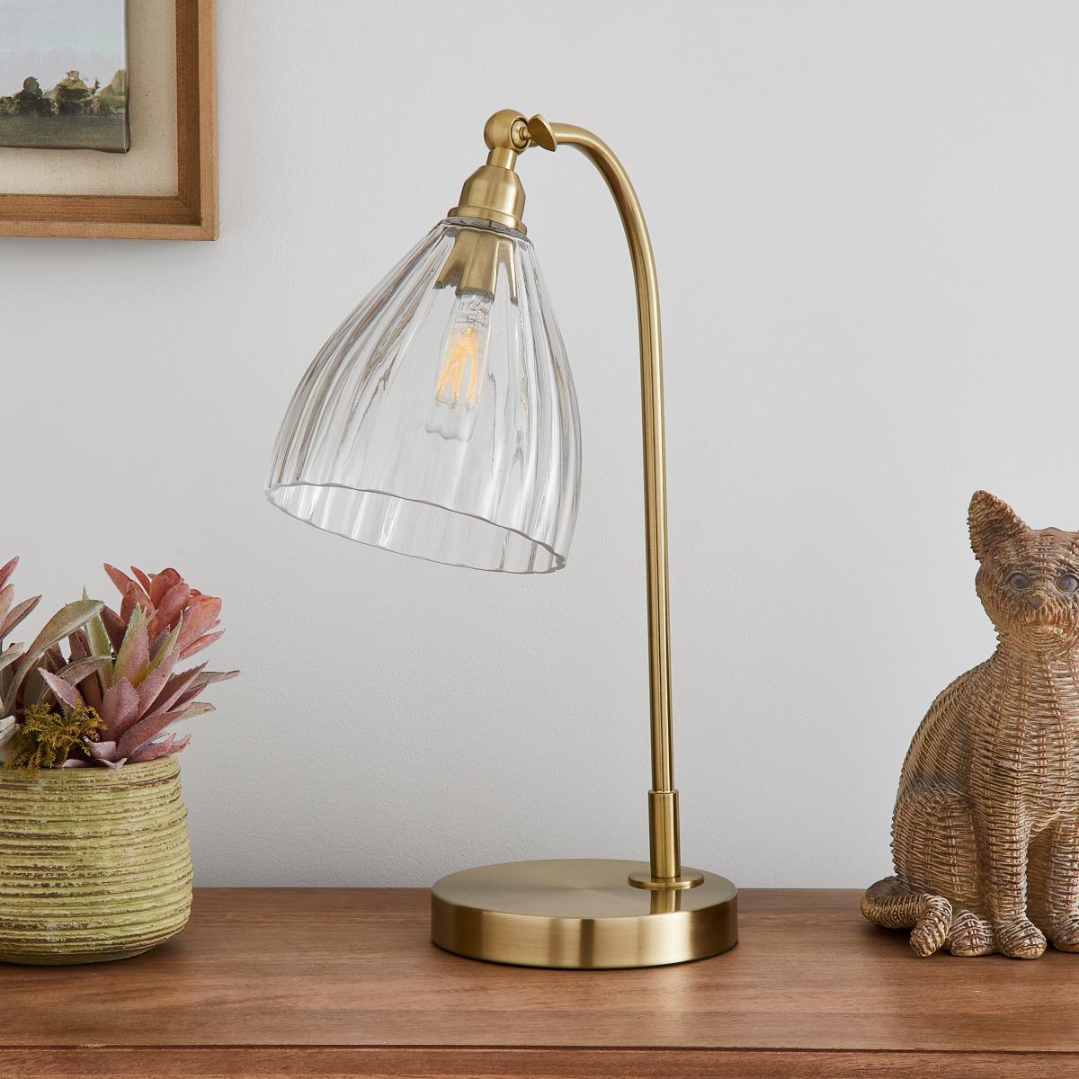 Churchgate Allexton Glass Table Lamp Brass – image 2