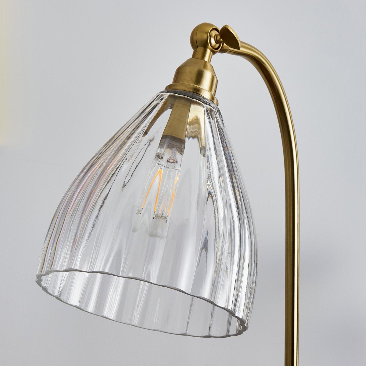 Churchgate Allexton Glass Table Lamp Brass – image 3