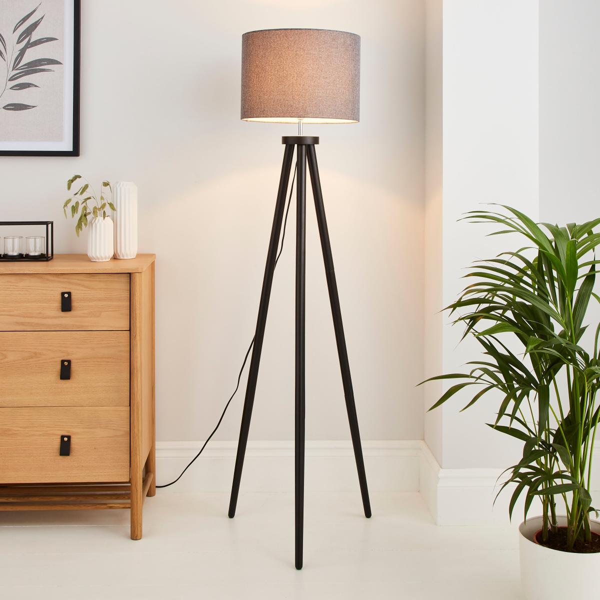 Jandia Wooden Tripod Floor Lamp Black – image 1