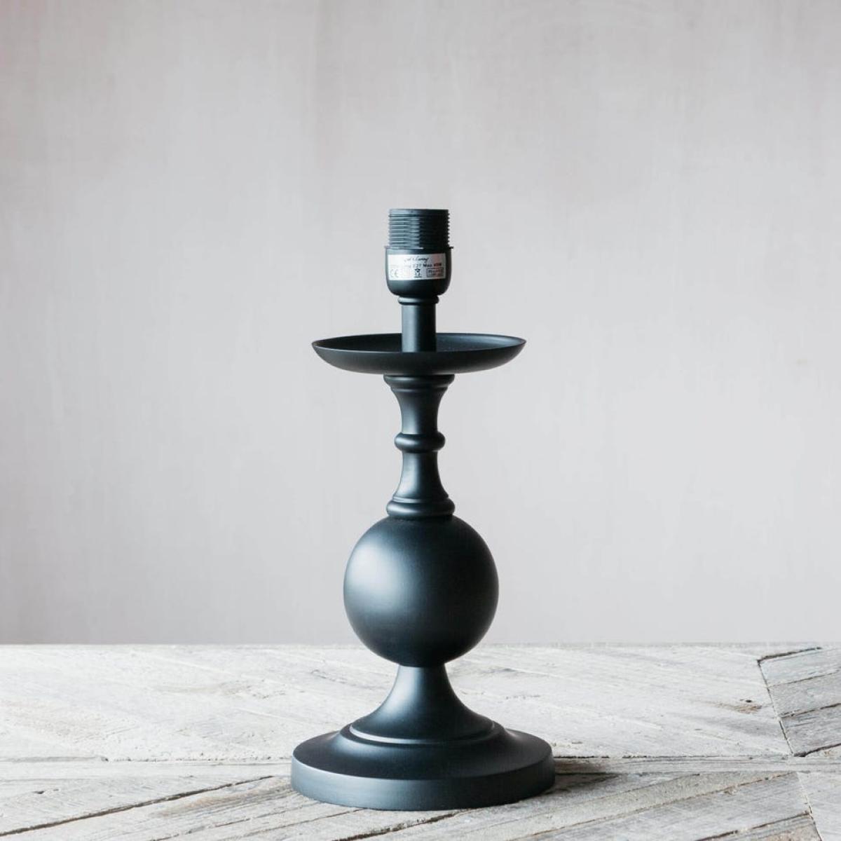 Graham and Green Small Lena Table Lamp – image 2